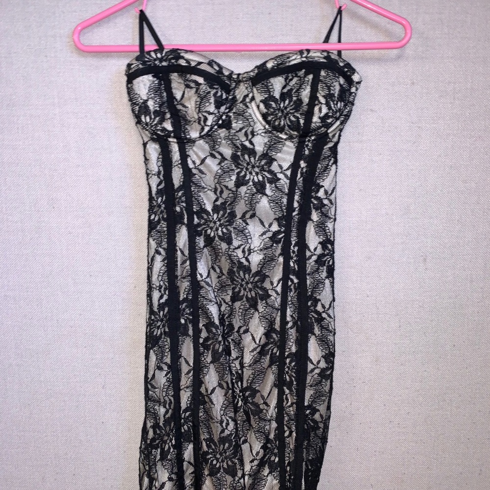 Sexy lace dress, strapless